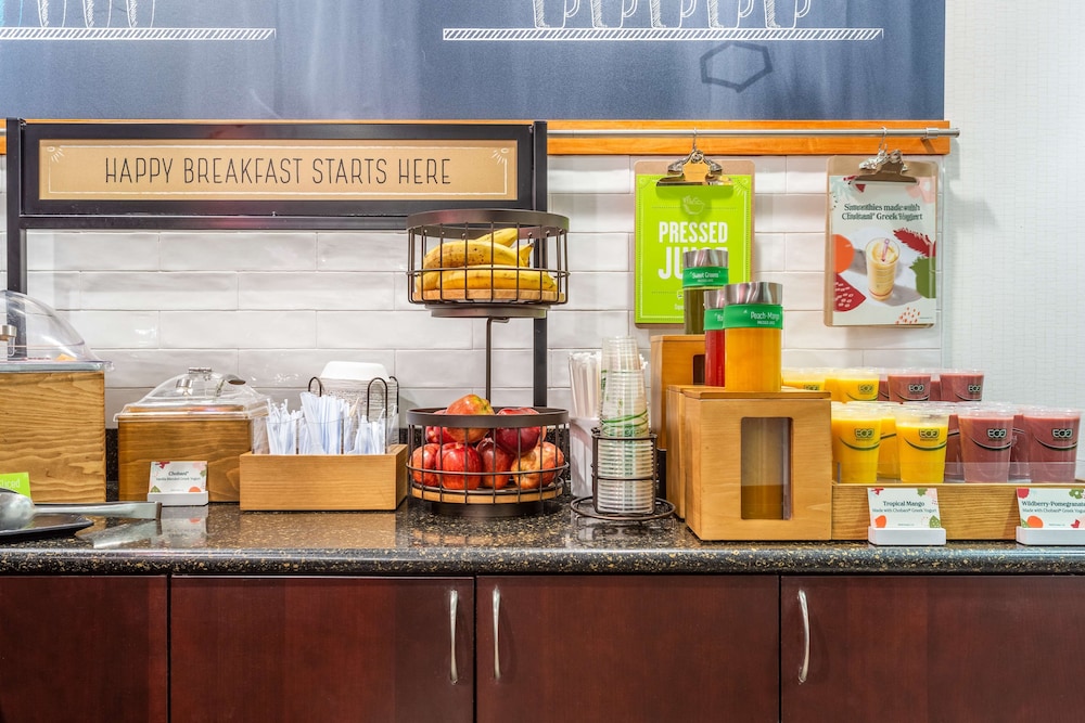 hampton inn cedar rapids
