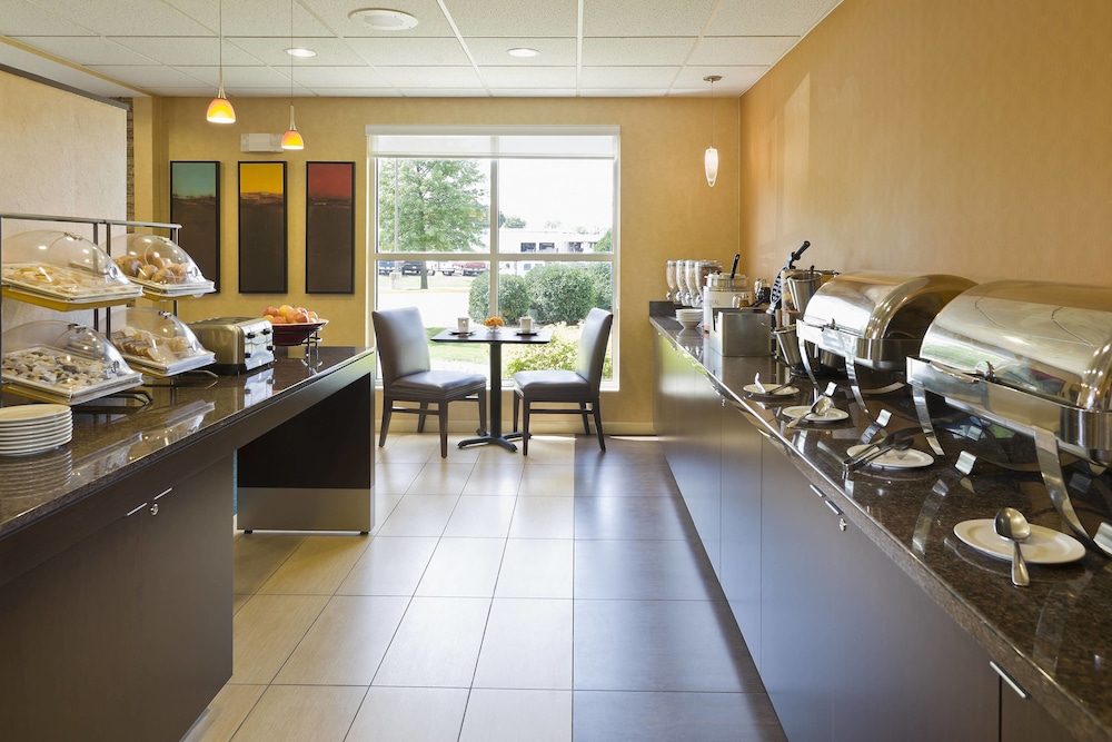 Residence Inn Cedar Rapids,Cedar Rapids>>Birmingham,3 star