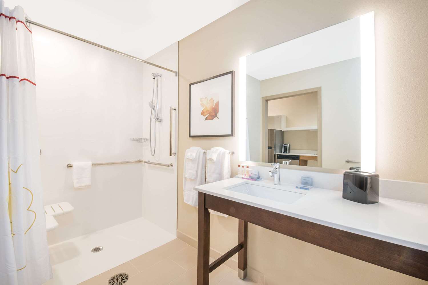 candlewood suites fargo south medical center an ihg hotel