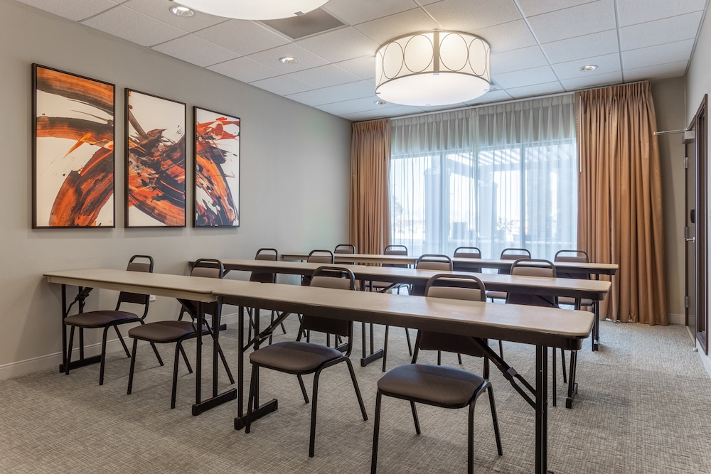candlewood suites fargo south medical center an ihg hotel