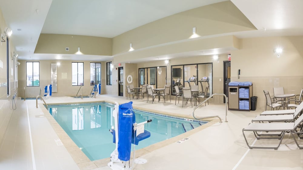 candlewood suites fargo south medical center an ihg hotel
