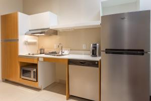 candlewood suites fargo south medical center an ihg hotel