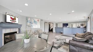 econo lodge inn and suites lake of the ozarks