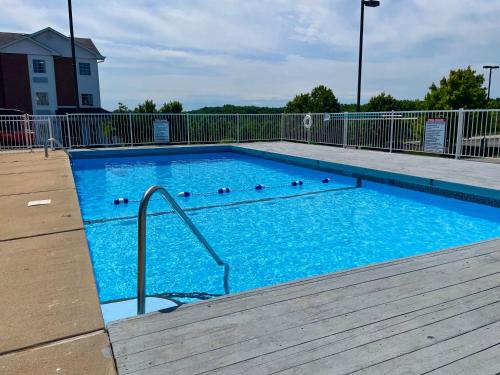 econo lodge inn and suites lake of the ozarks