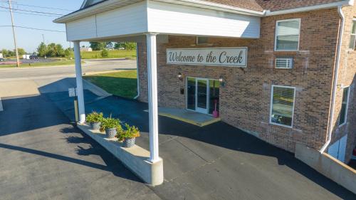 econo lodge inn and suites lake of the ozarks