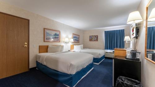 econo lodge inn and suites lake of the ozarks