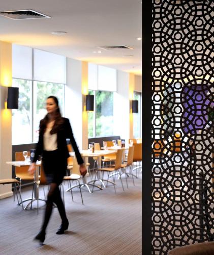 mercure north melbourne