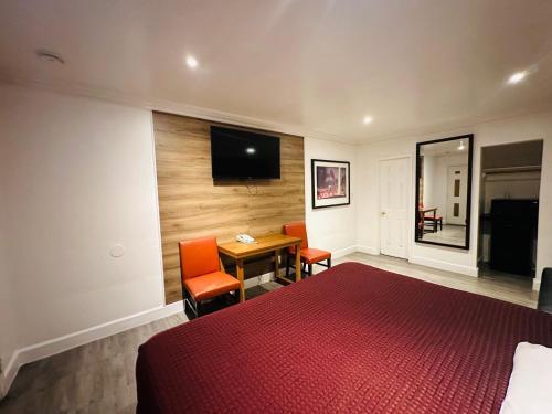 casa blanca inn and suites