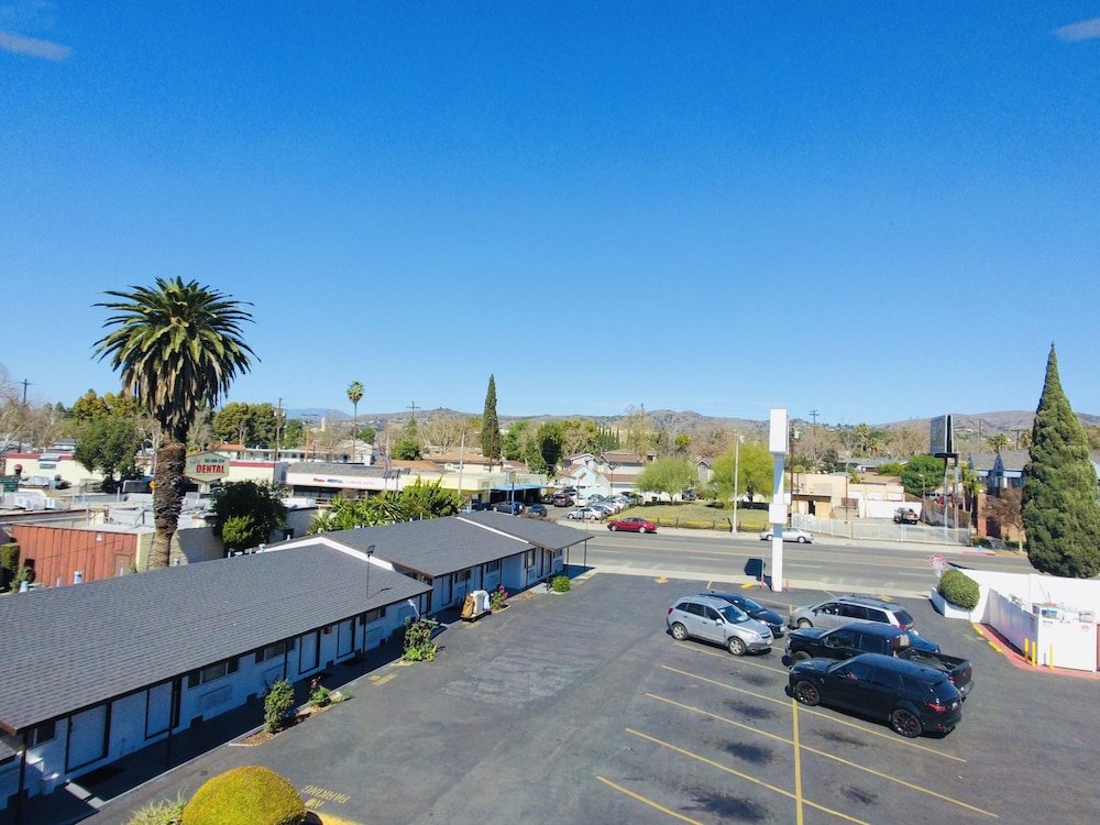 casa blanca inn and suites