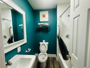 casa blanca inn and suites