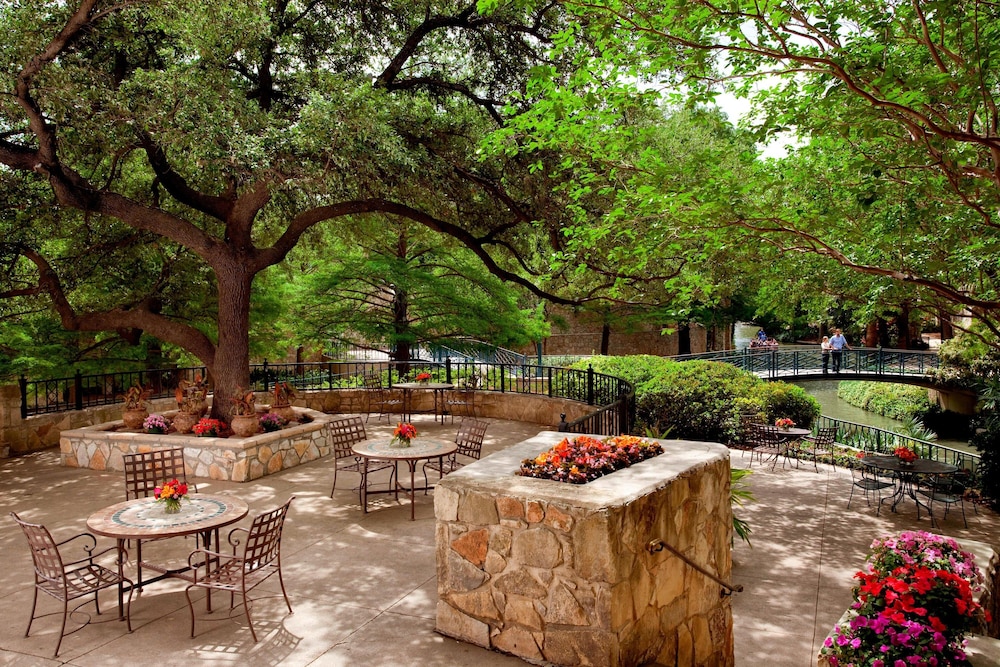 marriott san antonio riverwalk