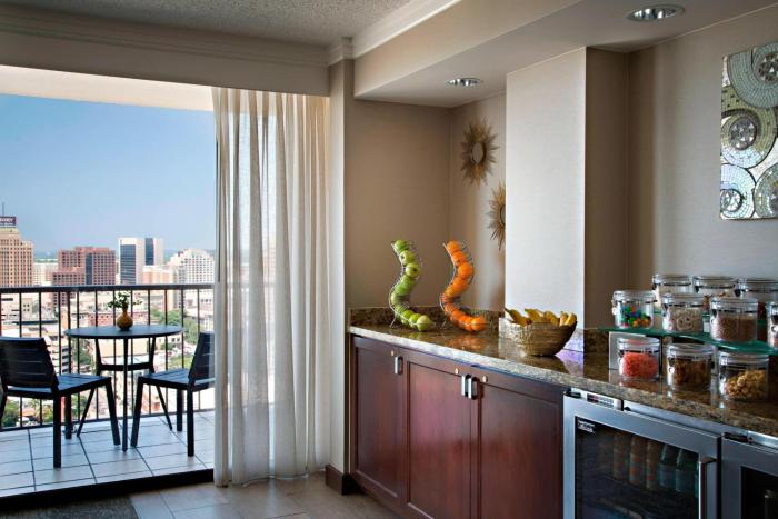 marriott san antonio riverwalk