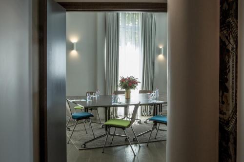 hotel indigo paris opera by ihg