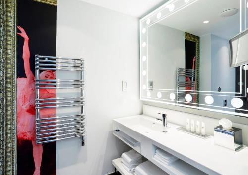 hotel indigo paris opera by ihg