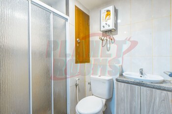 8rooms grand kamala lagoon