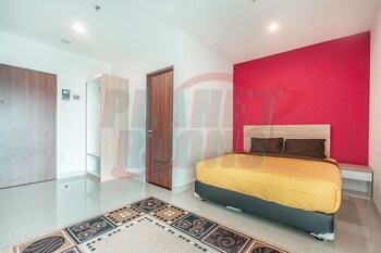 8rooms grand kamala lagoon