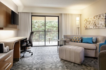courtyard by marriott harrisonburg
