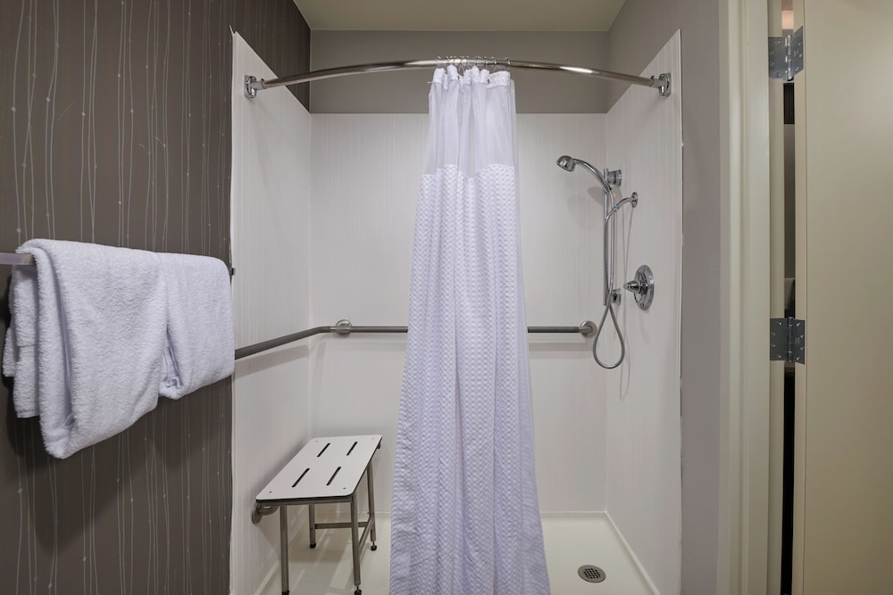 courtyard by marriott harrisonburg