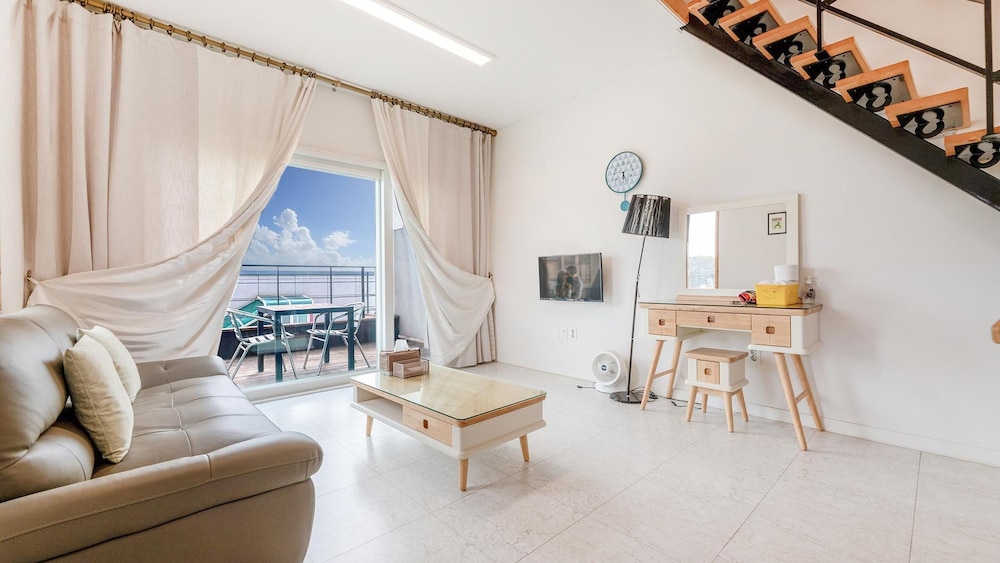 gangneung olraeendaol spa pension