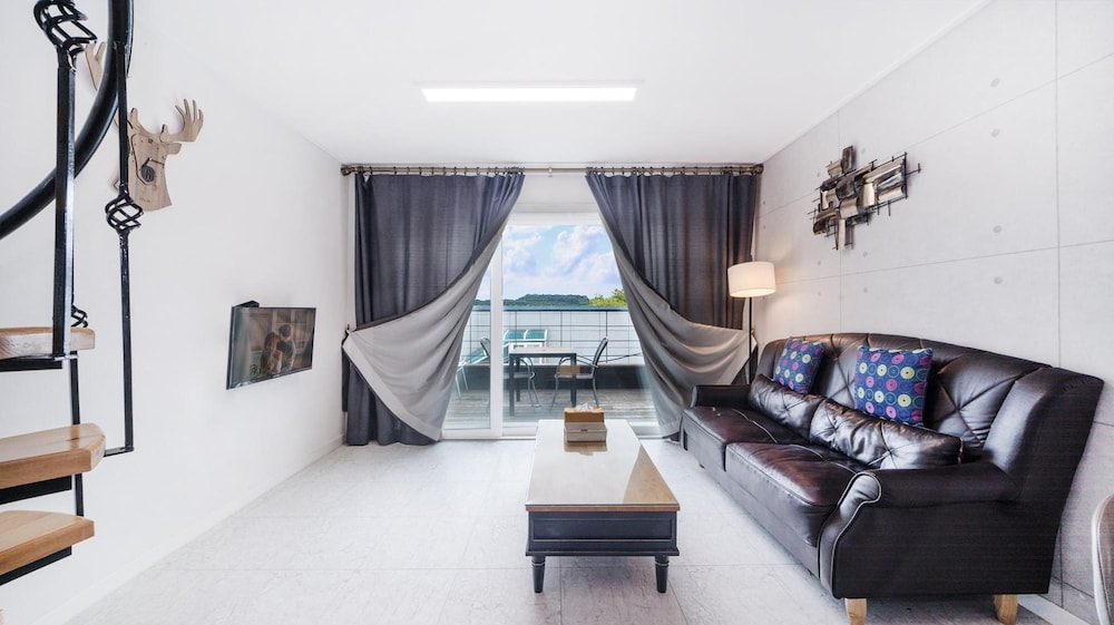 gangneung olraeendaol spa pension