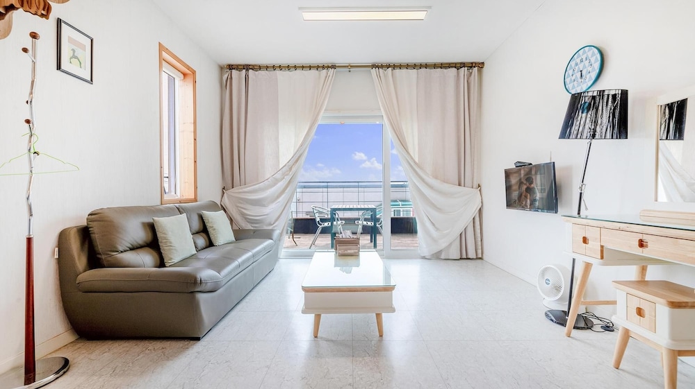 gangneung olraeendaol spa pension