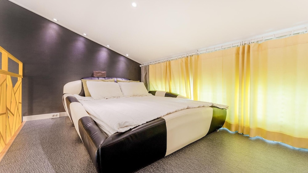 gangneung olraeendaol spa pension