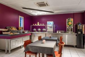 Comfort Hotel Grenoble Meylan,Inovalee Business Park>>Grenoble,3 star