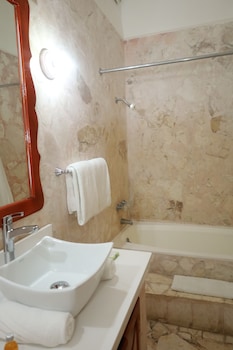 jamaica palace hotel