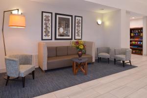 holiday inn express and suites austin nw lakeline by ihg