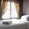 Chic And Cozy 2Br Apartment At Pinewood Jatinangor Near Jatos,,0 star