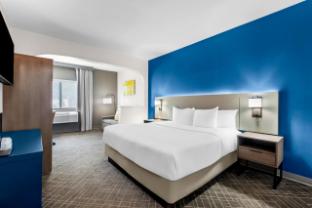 comfort suites denver north westminster