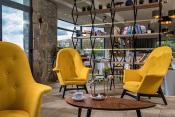happy cretan suites