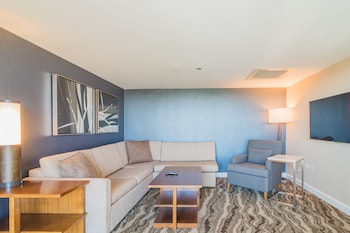 the inverness denver a hilton golf and spa resort