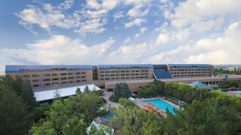 the inverness denver a hilton golf and spa resort