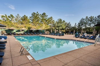 the inverness denver a hilton golf and spa resort