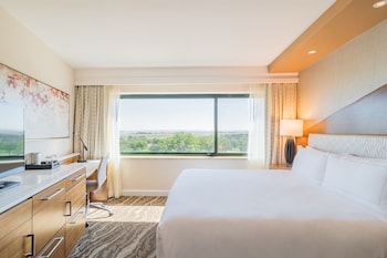 the inverness denver a hilton golf and spa resort