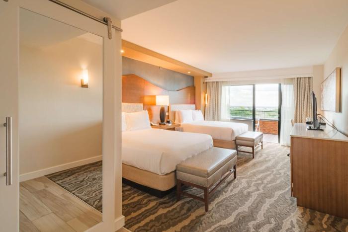 the inverness denver a hilton golf and spa resort