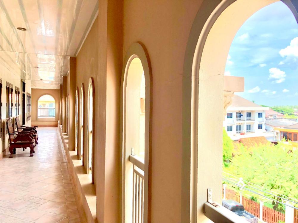 lily hotel vientiane
