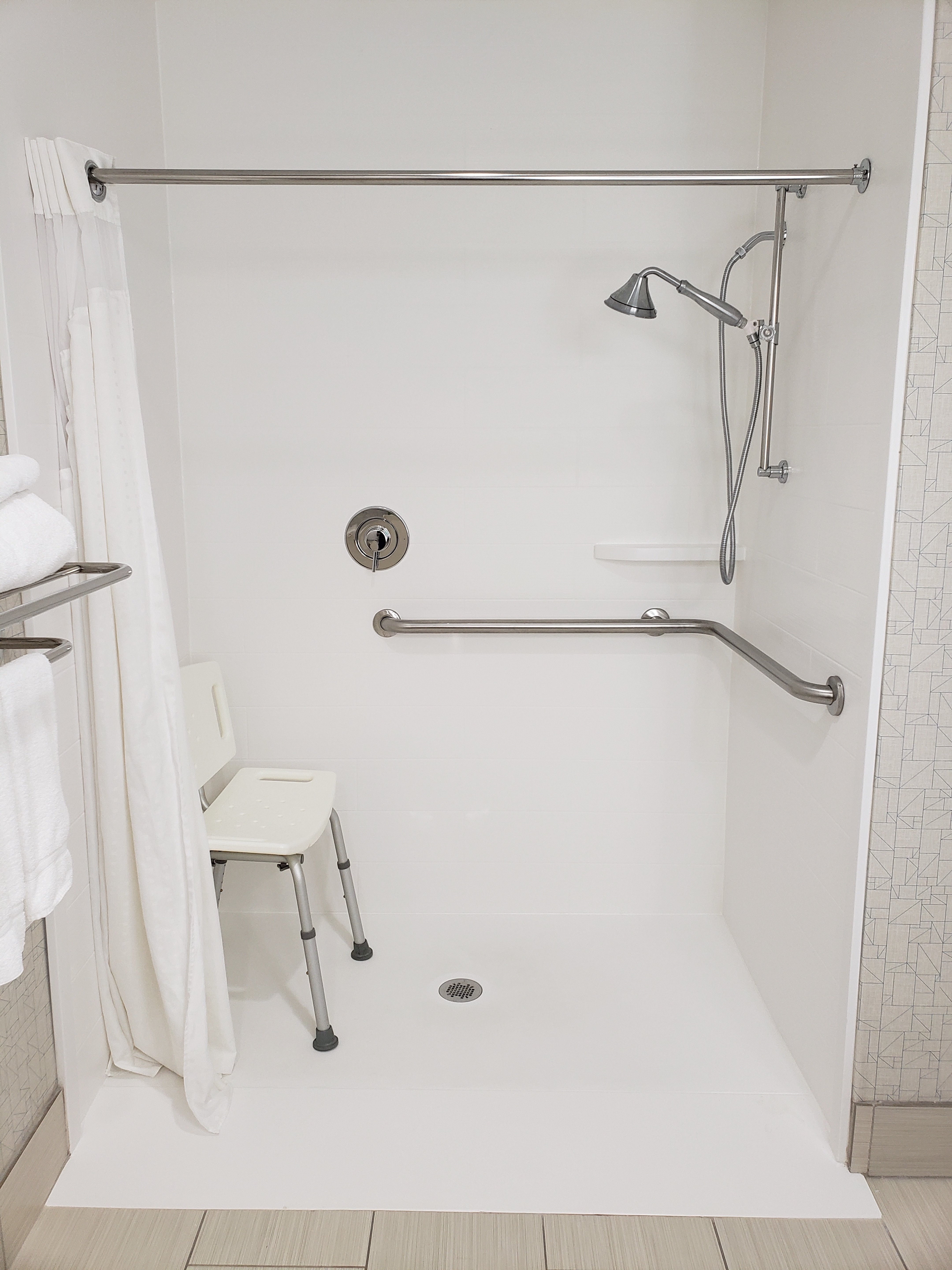 holiday inn express edgewood aberdeen bel air by ihg