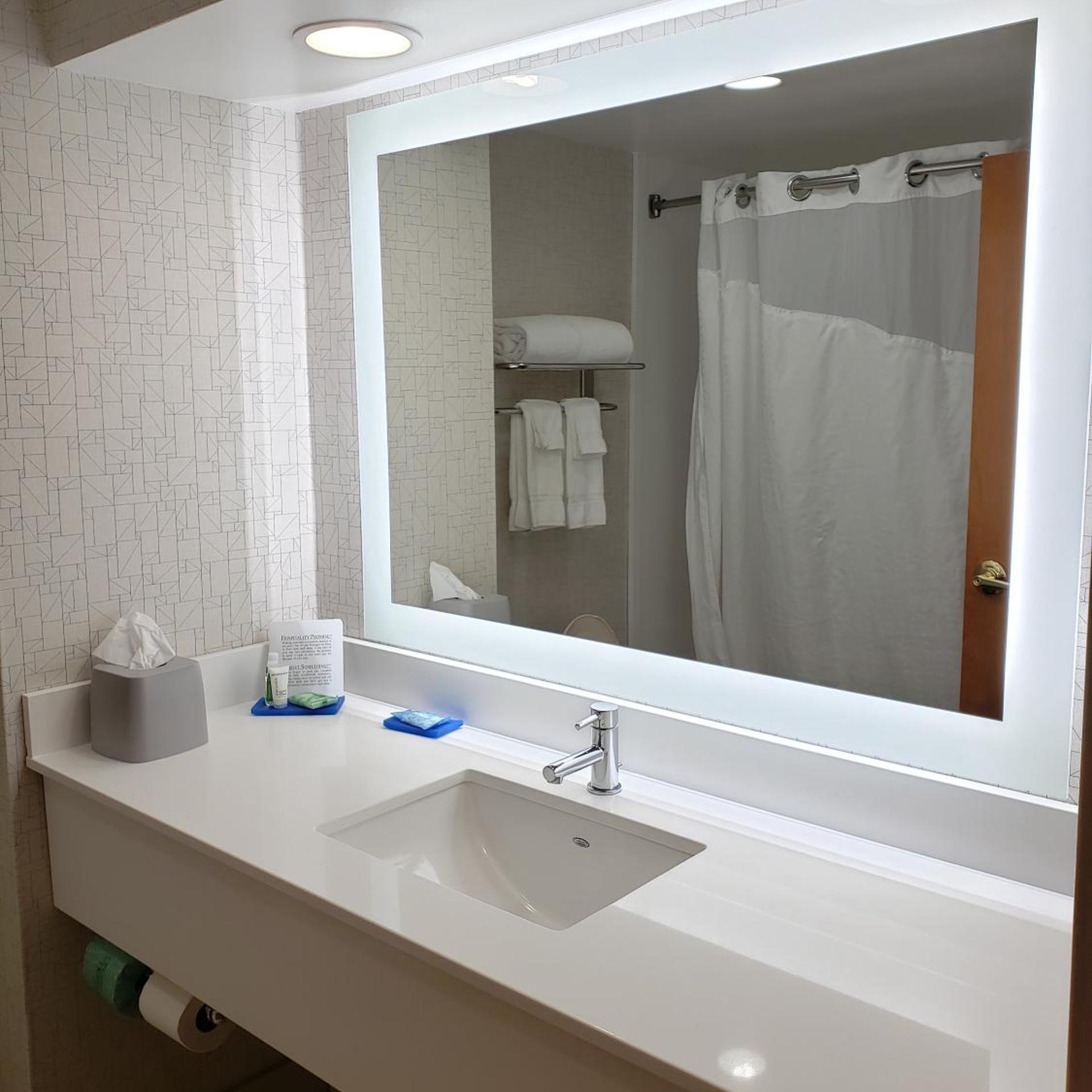 holiday inn express edgewood aberdeen bel air by ihg