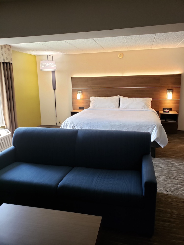 holiday inn express edgewood aberdeen bel air by ihg