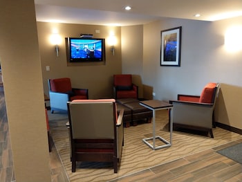 comfort inn and suites rochelle dekalb