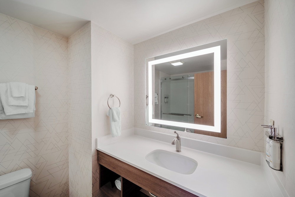holiday inn express and suites vicksburg by ihg