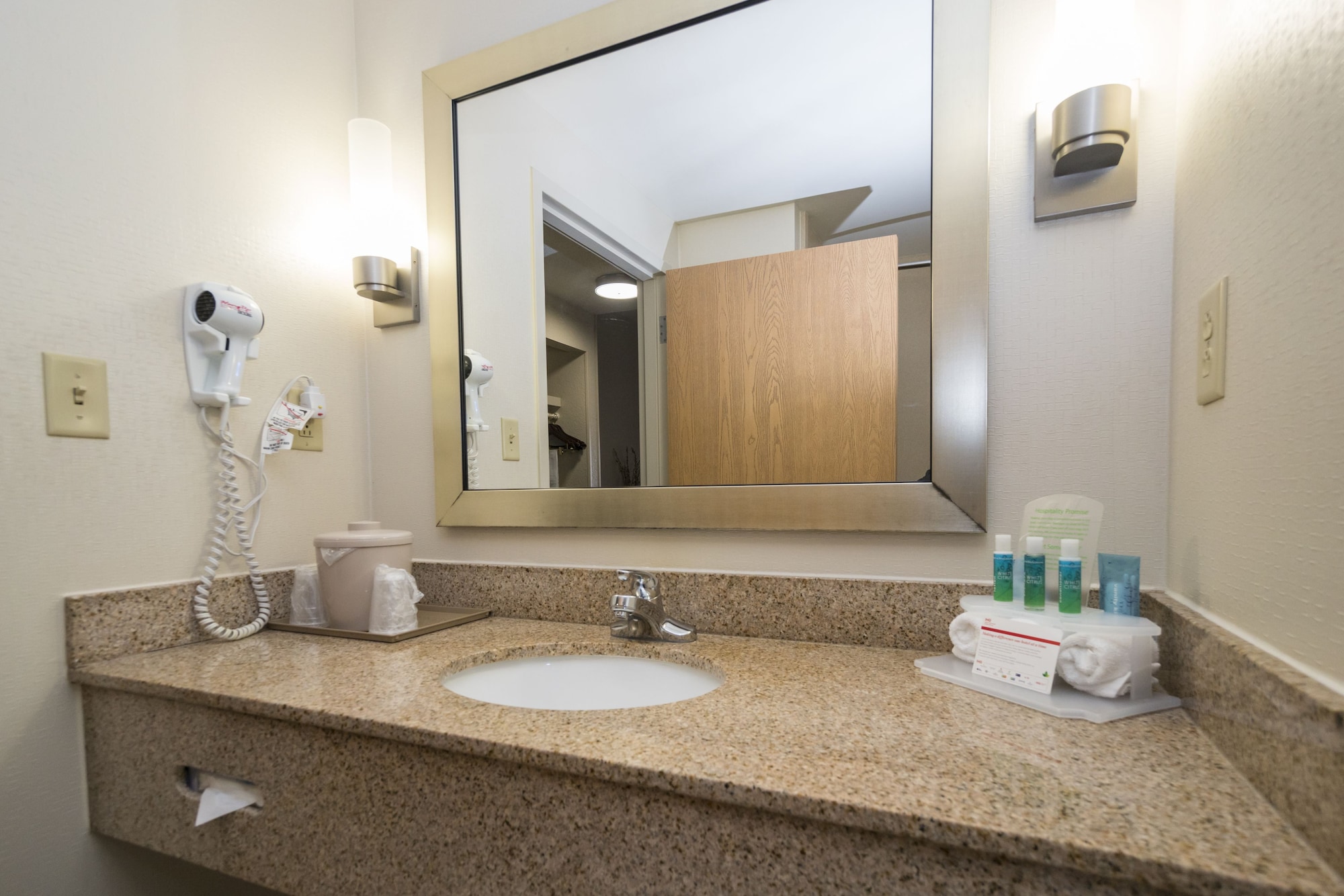 holiday inn express and suites vicksburg by ihg