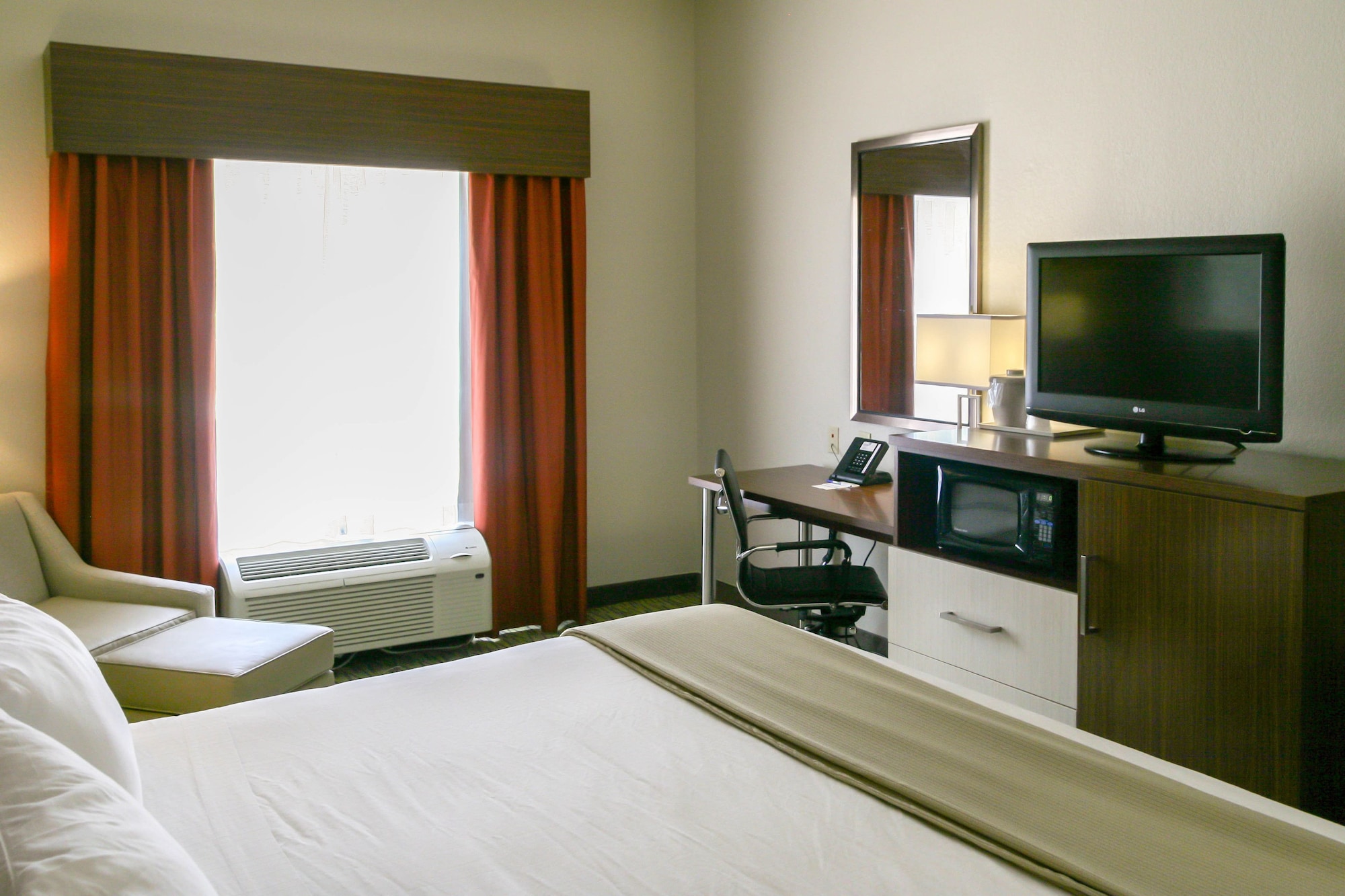 holiday inn express and suites vicksburg by ihg