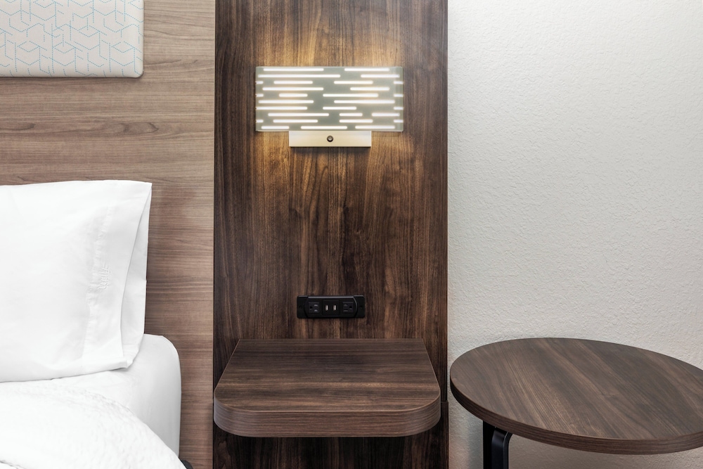holiday inn express and suites vicksburg by ihg