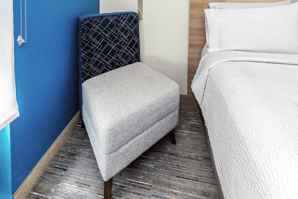 holiday inn express and suites vicksburg by ihg