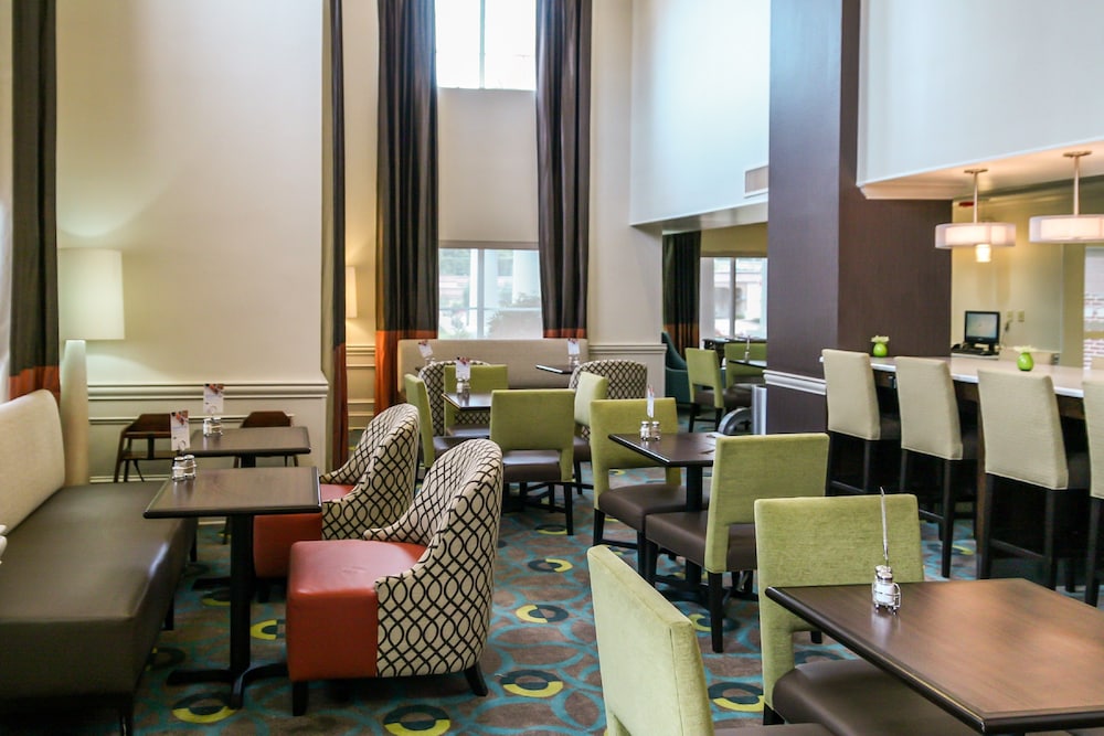 holiday inn express and suites vicksburg by ihg