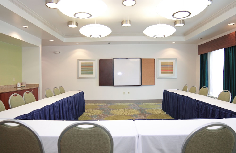 holiday inn express and suites vicksburg by ihg