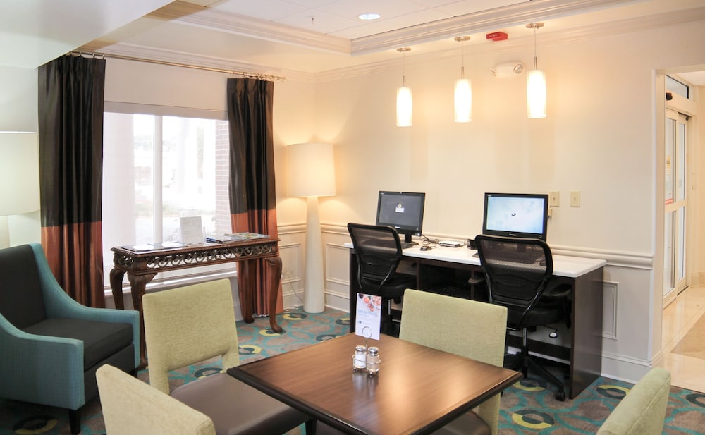 holiday inn express and suites vicksburg by ihg